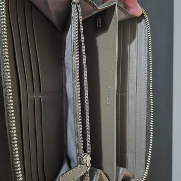 Coach Julia Patent Leather Zip-Around Wallet - Picture 6 of 6